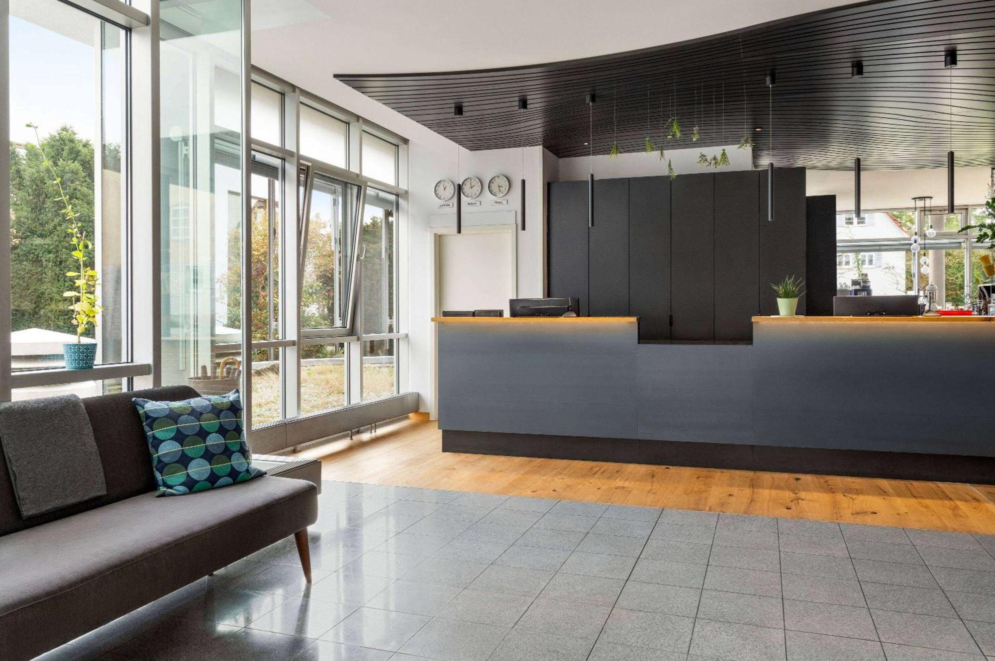 Vienna House Easy By Wyndham Guenzburg Hotel Exterior foto