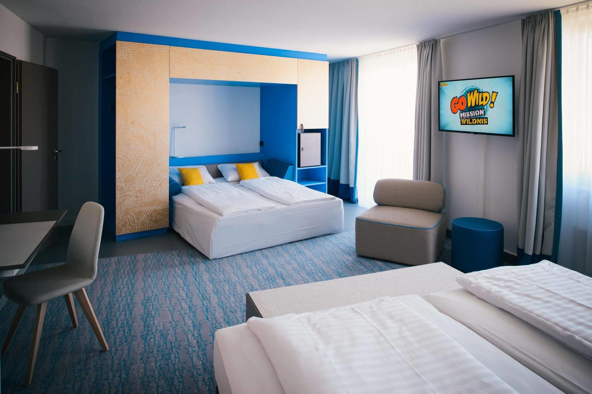Vienna House Easy By Wyndham Guenzburg Hotel Exterior foto